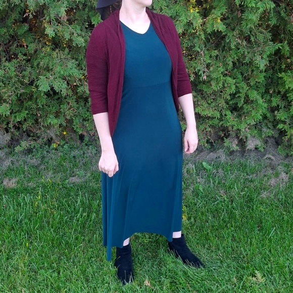 Burgundy 3/4 Sleeve Peplum Sweater - Picture 2 of 6